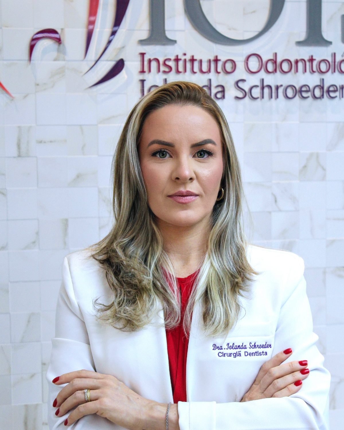 Dra. Iolanda Schroeder, responsável técnica do Instituto IOIS